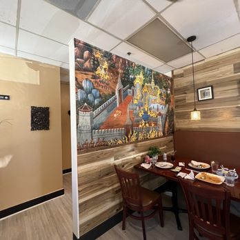 Thai Dish Restaurant - Pretty interior and seating area (very clean and nice!) - Thai Near Me - Clearwater, Florida Thai Dish Restaurant - Pretty interior and seating area (very clean and nice!) - Thai Near Me - Clearwater, Florida