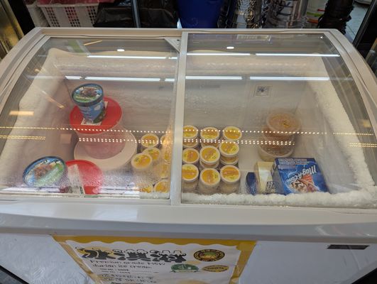 No Signboard Seafood At Geylang by null No Signboard Seafood At Geylang by null