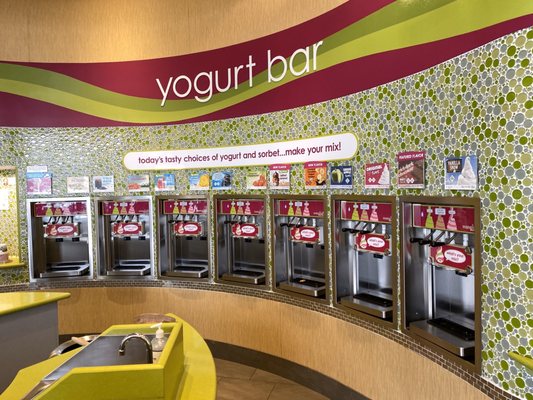 MENCHIE’S - Updated February 2025 - 107 Photos & 97 Reviews - 14865 ...