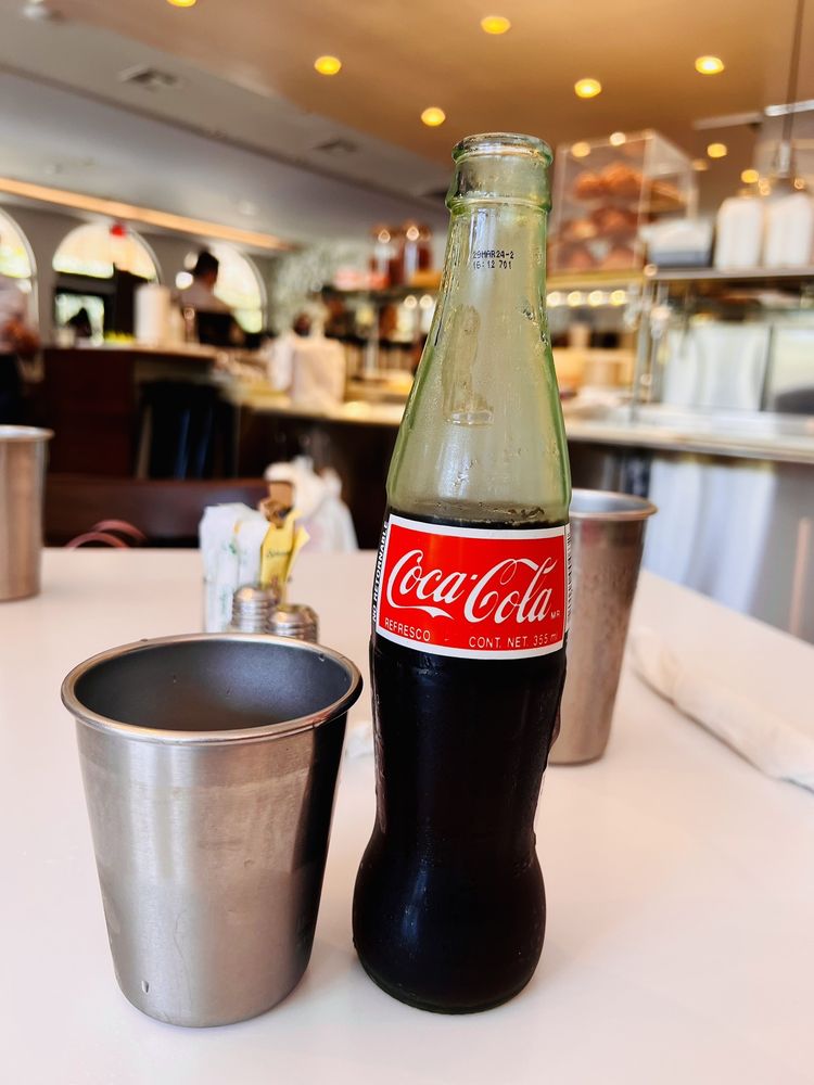 Harry's Restaurant