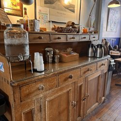 Muddy Water Coffee - Coffee bar