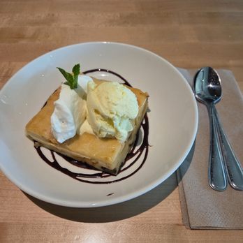 Moxies Langley Restaurant - White Chocolate Brownie - Canadian (New) Near Me - Langley, British Columbia Moxies Langley Restaurant - White Chocolate Brownie - Canadian (New) Near Me - Langley, British Columbia