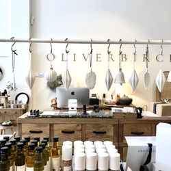 Oliverbirch - Service Counter