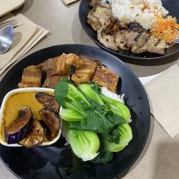 Bagnet Peanut Sauce Kare Kare. Bagnet Peanut Sauce Kare Kare.