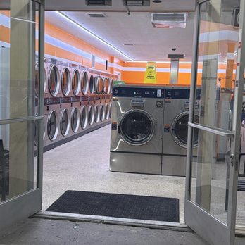 Riverside Coin Wash - Recent remodeled looks nice and new machines, came a little late and the owner let me do the laundry before they closed and very nice guy. - Laundromat Near Me - Riverside, California Riverside Coin Wash - Recent remodeled looks nice and new machines, came a little late and the owner let me do the laundry before they closed and very nice guy. - Laundromat Near Me - Riverside, California