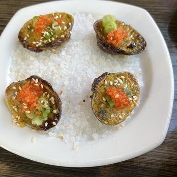 Taylor Shellfish Oyster Bar - Dynamite Clams - Seafood Near Me - Seattle, Washington Taylor Shellfish Oyster Bar - Dynamite Clams - Seafood Near Me - Seattle, Washington
