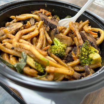 Noodles and Company - Japanese Pan Noodles - Noodles Near Me - Wheat Ridge, Colorado