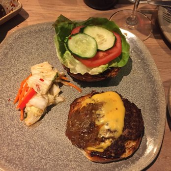 Moku Kitchen - Smash cheeseburger - Cocktail Bars Near Me - Honolulu, Hawaii Moku Kitchen - Smash cheeseburger - Cocktail Bars Near Me - Honolulu, Hawaii
