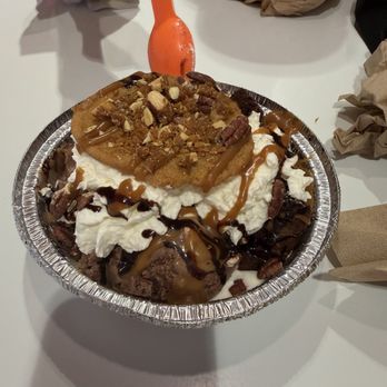 Sweet Republic - 18.00 Sunday with everything but the sink. Was sooooo delicious!! - Ice Cream & Frozen Yogurt Near Me - Scottsdale, Arizona Sweet Republic - 18.00 Sunday with everything but the sink. Was sooooo delicious!! - Ice Cream & Frozen Yogurt Near Me - Scottsdale, Arizona