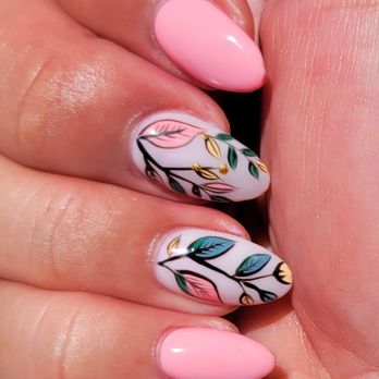 Lynn Nails - Nail Salons Near Me - San Leandro, California
