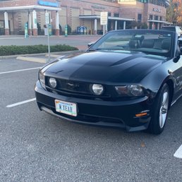 2010 mustang GT convertible black