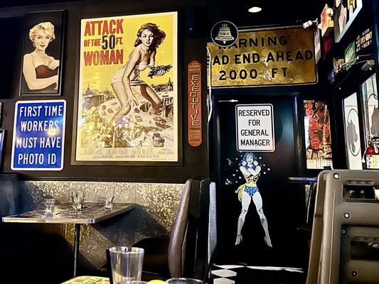 Black Market Bar+Grill (280) by null