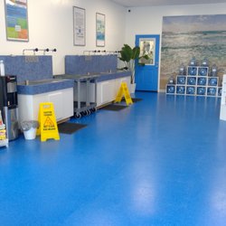 Aquaholic Water Store - Filling station for alkaline & purified water