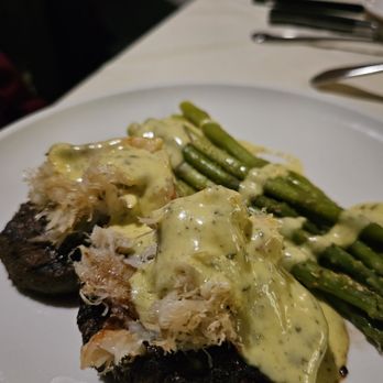 El Gaucho - Filet Medallions Oscar- two 4 oz filet mignons, fresh dungeness crab, asparagus, béarnaise - Diners Near Me - Boise, Idaho