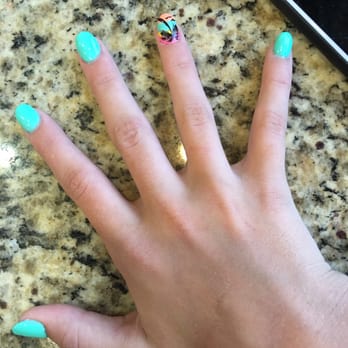 Vida Nails & Spa - Massage Near Me - Burleson, Texas