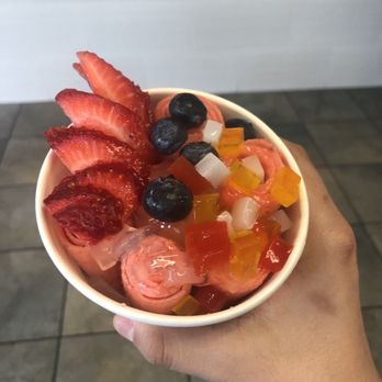 ICICLES - Fruit roll up with toppings - Ice Cream & Frozen Yogurt Near Me - Sacramento, California ICICLES - Fruit roll up with toppings - Ice Cream & Frozen Yogurt Near Me - Sacramento, California