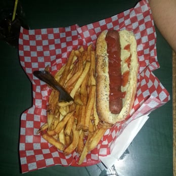 Big Wigs Billiards - Hot dawg n sum fries... Greasy goodness. - Pool Halls Near Me - Newmarket, Ontario