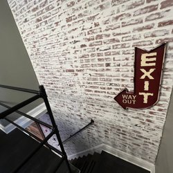 Draft House On Depot - Upstairs stairwell