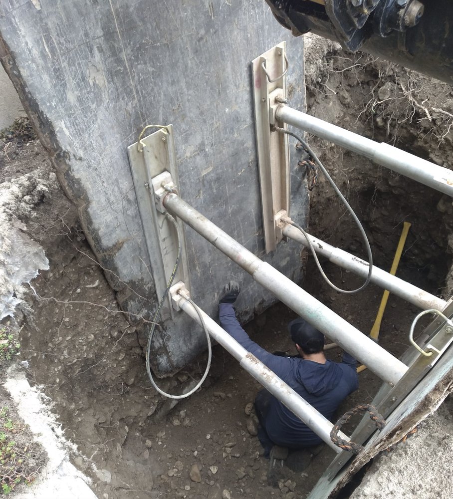 Slide of Moe's Plumbing & Drain