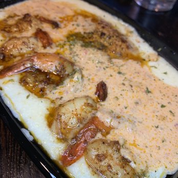 Creole Soul Restaurant - Blackened Salmon with Shrimp & Grits - Cajun/Creole Near Me - Baltimore, Maryland
