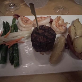 Hugo's Cellar - Petite Surf and Turf Aux Poivre (no Aux Poivre) needed - American Near Me - Las Vegas, Nevada
