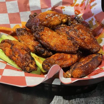 Bonfire Craft Kitchen & Tap House - Smoked Wings all Flats (extra charge) - Sports Bars Near Me - Surprise, Arizona
