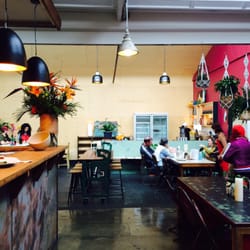 Lentil As Anything - Inside back room