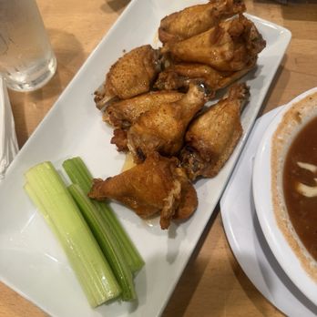 Koco's Pub - Chicken Buffalo Wings - Pubs Near Me - Baltimore, Maryland Koco's Pub - Chicken Buffalo Wings - Pubs Near Me - Baltimore, Maryland