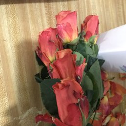 How the first set of roses looked after unwrapped ... stress was obvios.