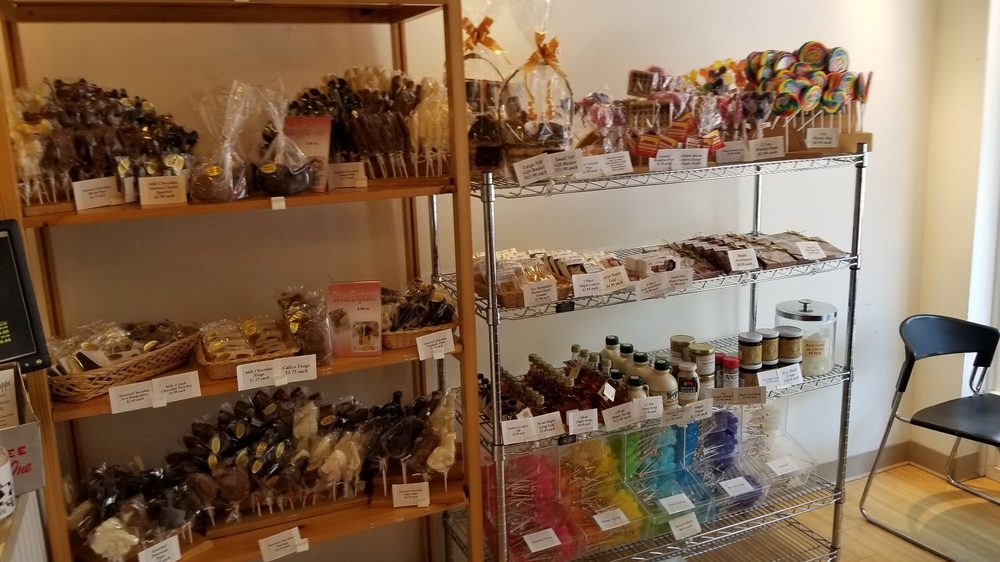 GRANITE STATE CANDY SHOPPE 23 Photos & 24 Reviews Candy Stores