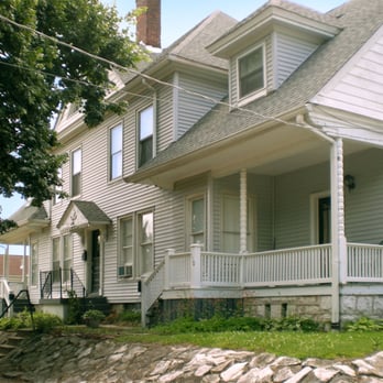 George Street Suites - The exterior of the Suites located at 1106, 1108, 1108A & 1110 George Street. - Guest Houses Near Me - Alton, Illinois George Street Suites - The exterior of the Suites located at 1106, 1108, 1108A & 1110 George Street. - Guest Houses Near Me - Alton, Illinois