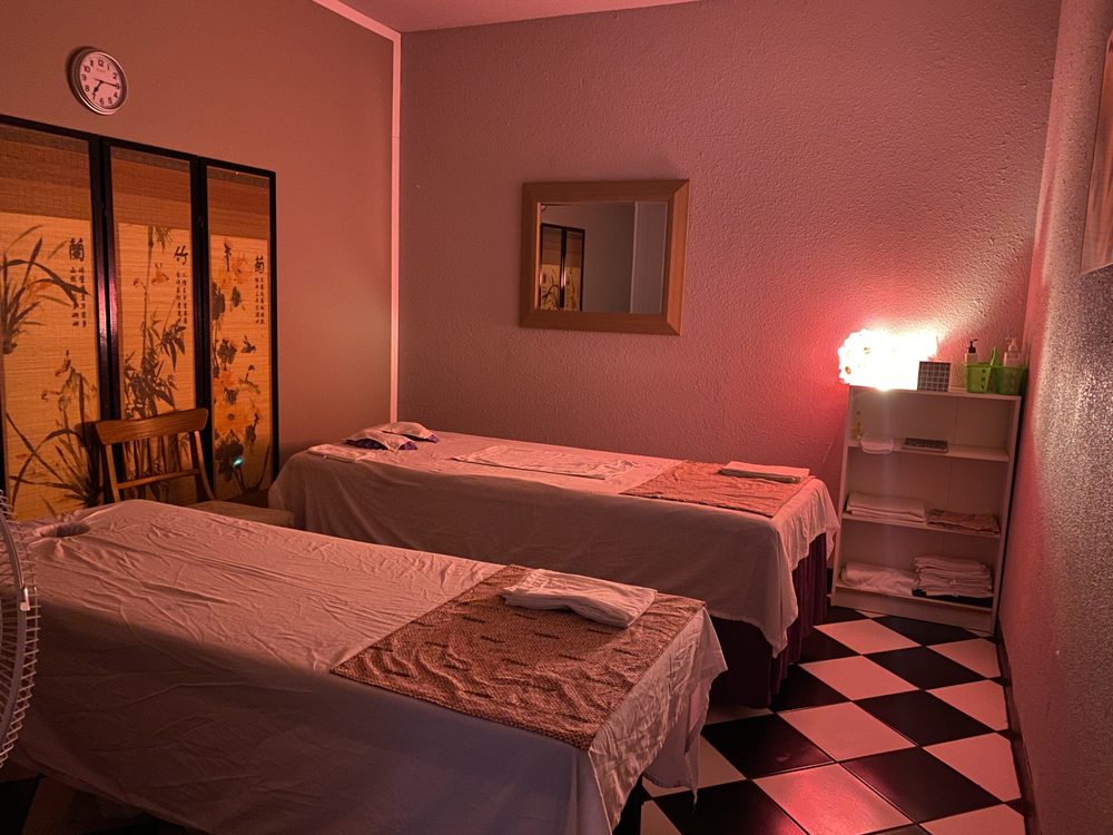 HEALTHY FOOT SPA MASSAGE Updated October 2024 22 Photos & 14