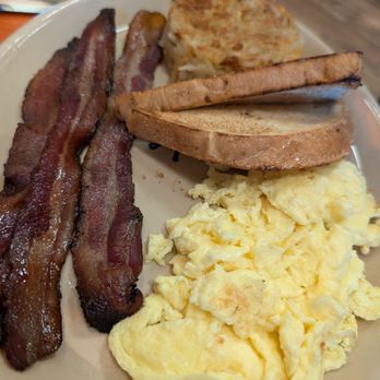 Snooze, an A.M. Eatery - Breakfast & Brunch Near Me - Austin, Texas