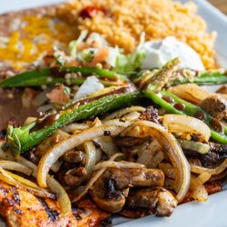 Santa Fe Mexican Grill & Cantina - Edmonds - Pollo Asado