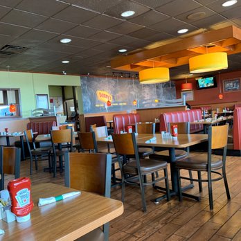 Denny's - Lunch on a trip to northern Georgia. - American Near Me - Cordele, Georgia