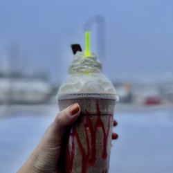 Java Hut - December frappe special peppermint mocha