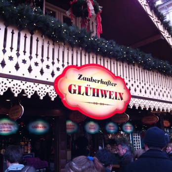 Weihnachtsmarkt Rathausmarkt - Christmas Markets Near Me - Hamburg, HH