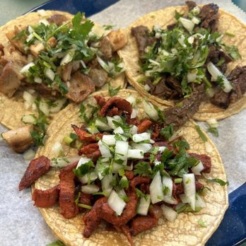 El Burrito Amigo - Al pastor, carne asada and pollo tacos - Mexican Near Me - Franklin Park, Illinois El Burrito Amigo - Al pastor, carne asada and pollo tacos - Mexican Near Me - Franklin Park, Illinois