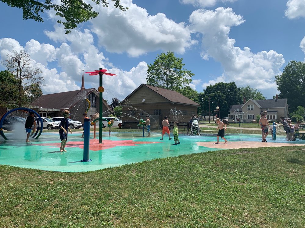 Wayland City Park, Wayland Roadtrippers