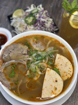 Pho Leo & Grill by null