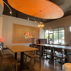 Chop House Gyro - Sitting area
