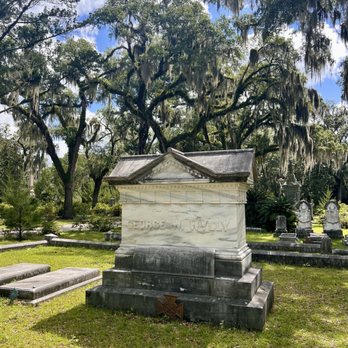Bonaventure Cemetery - Bonaventure Cemetery - Funeral Services & Cemeteries Near Me - Savannah, Georgia