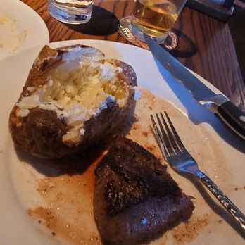 LongHorn Steakhouse - Steakhouses Near Me - Athens, Georgia