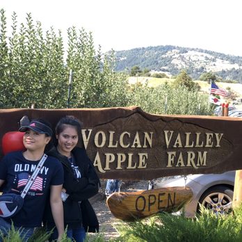 Volcan Valley Apple Farm - Pick Your Own Farms Near Me - Julian, California Volcan Valley Apple Farm - Pick Your Own Farms Near Me - Julian, California