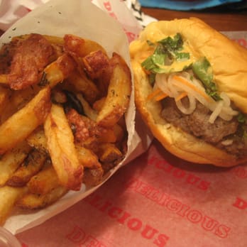 Good Stuff Eatery - Spike's Village Snack Fry  and Blazin' Barn - Burgers Near Me - Washington, DC, District of Columbia