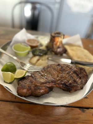 Serbesa, Filipino Kitchen by null