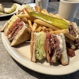 Cheeseburger club Cheeseburger club