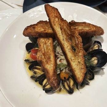 Flying Fish - Prince Edward Island Mussels - Seafood Near Me - Orlando, Florida