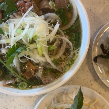 Pho Anh Vu - 19. Rare Beef Tenderloin, Well done Flank & Beef Balls Rice Noodle Soup (Phở Tái Nạm Bò Viên) - Vietnamese Near Me - Newmarket, Ontario Pho Anh Vu - 19. Rare Beef Tenderloin, Well done Flank & Beef Balls Rice Noodle Soup (Phở Tái Nạm Bò Viên) - Vietnamese Near Me - Newmarket, Ontario