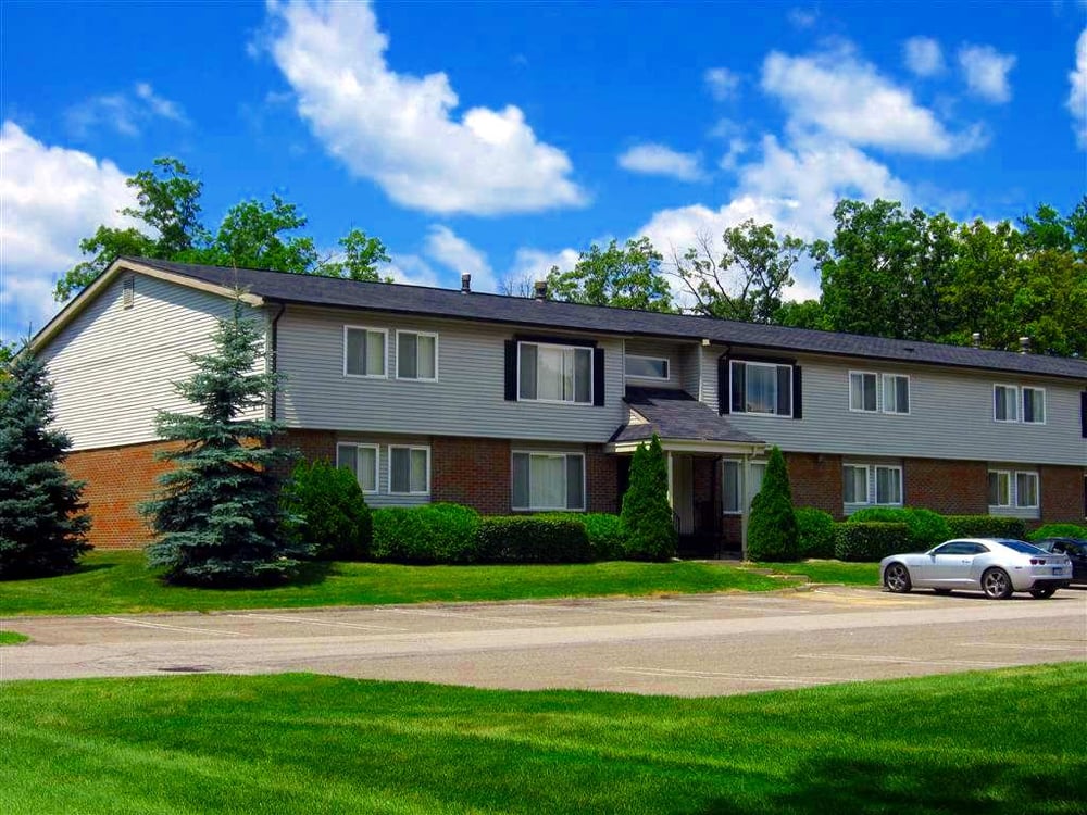 FRANKLIN HILLS APARTMENTS AND TOWNHOMES 23 Photos 29025 Franklin Hills Dr, Southfield